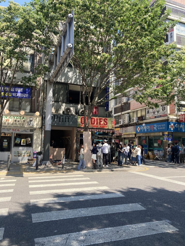 Exploring Seoul’s Trendiest Spots: Oldies Taco and Seosunra-gil Guide